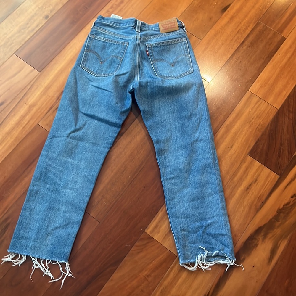Women’s Levi 501 Wedgie Straight Jeans Size 25 - Picture 2 of 2